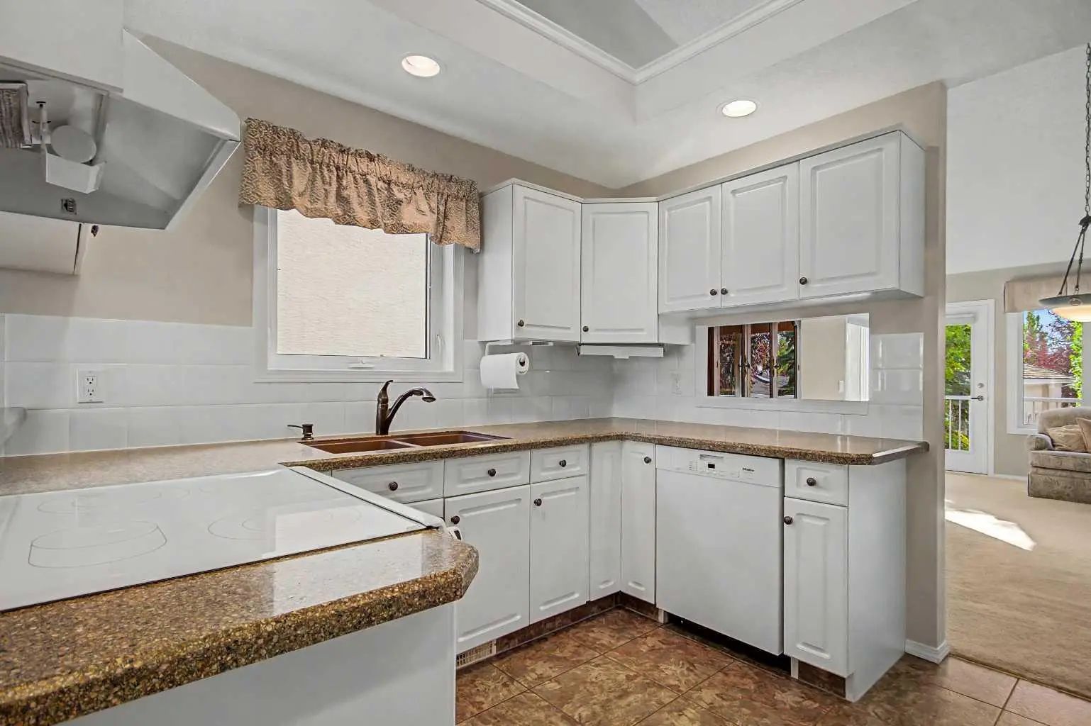 26 Mt Mckenzie Villas Southeast, Calgary – Residential Semi Detached (Half Duplex) Listing Photo 4