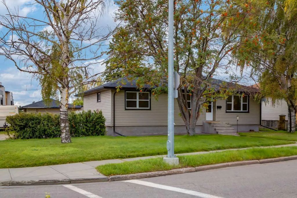 1051 8 Avenue Ne, Calgary