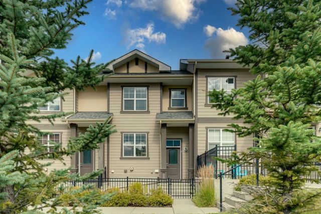 4 Evanscrest Gardens Nw, Calgary