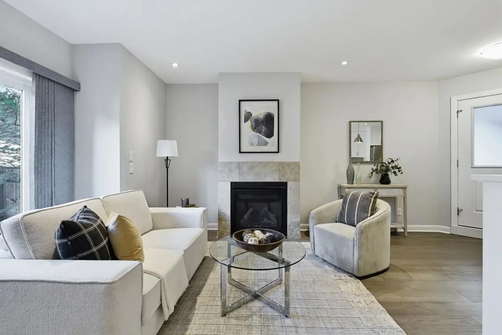 2 530 56 Avenue Sw, Calgary