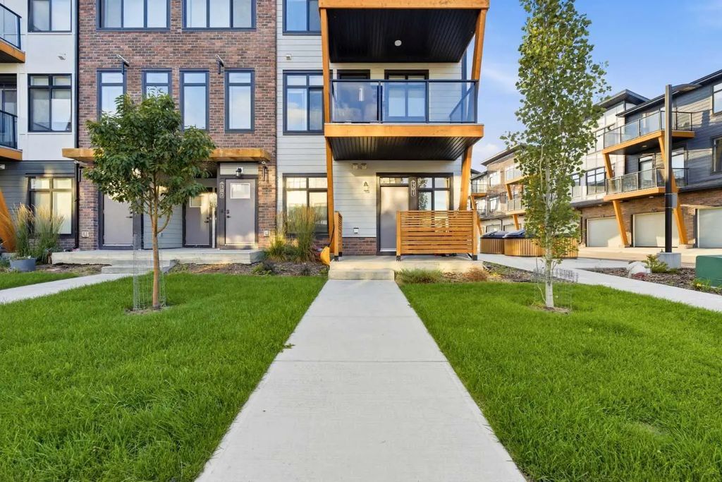 301 562 Seton Circle Se, Calgary