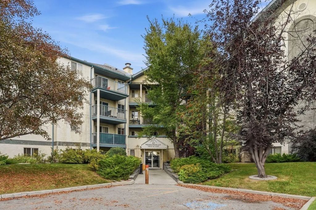 417 21 Dover Point Se, Calgary