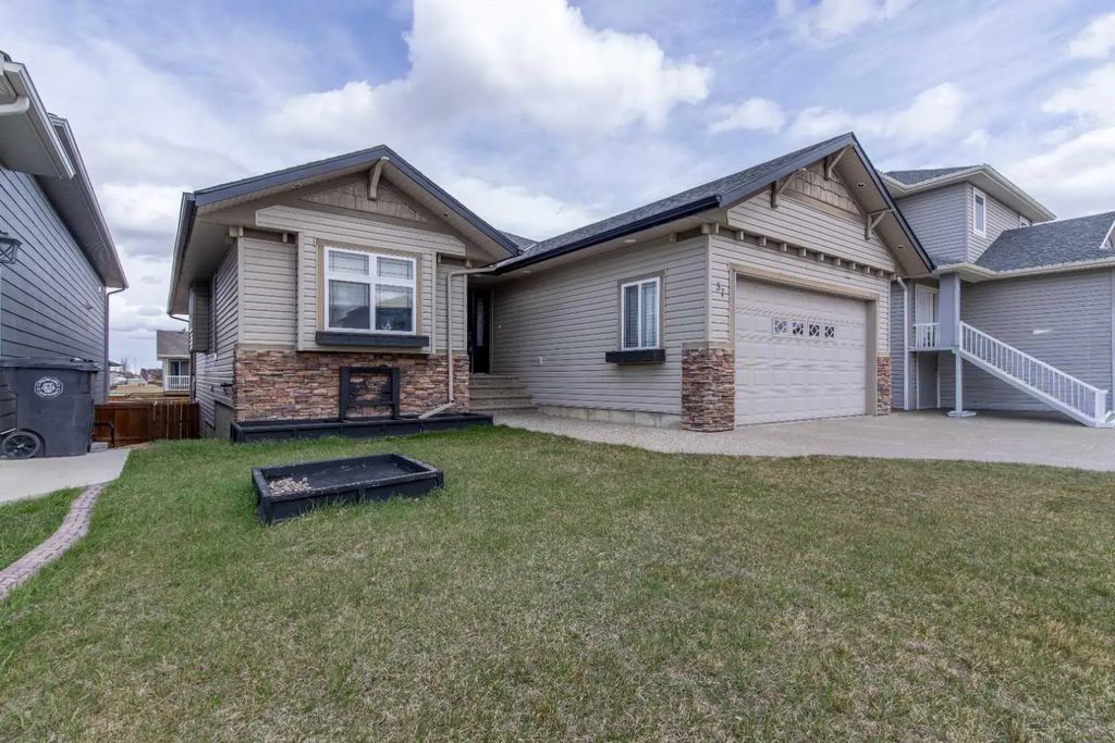 37 Laurel Place , Coalhurst