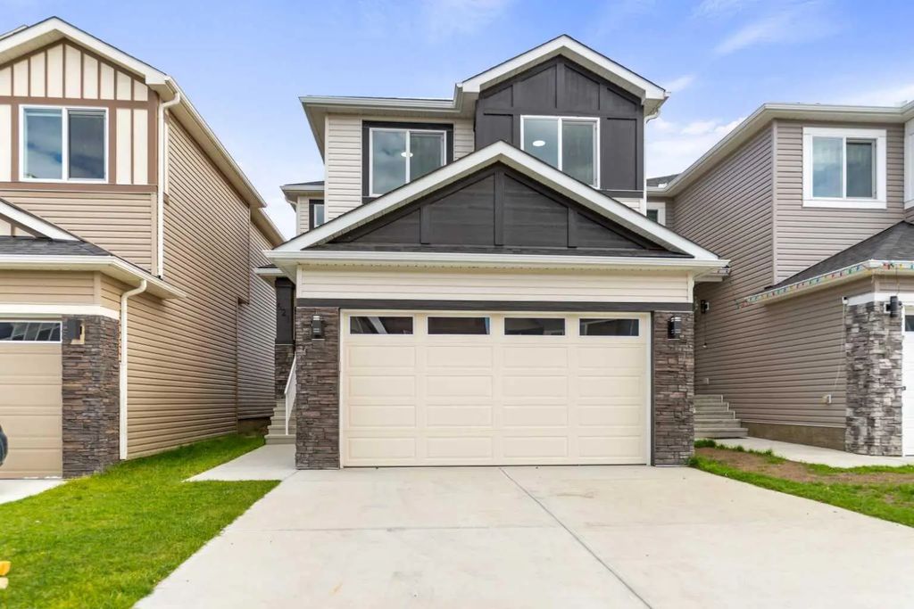 621 Corner Meadows Way Ne, Calgary