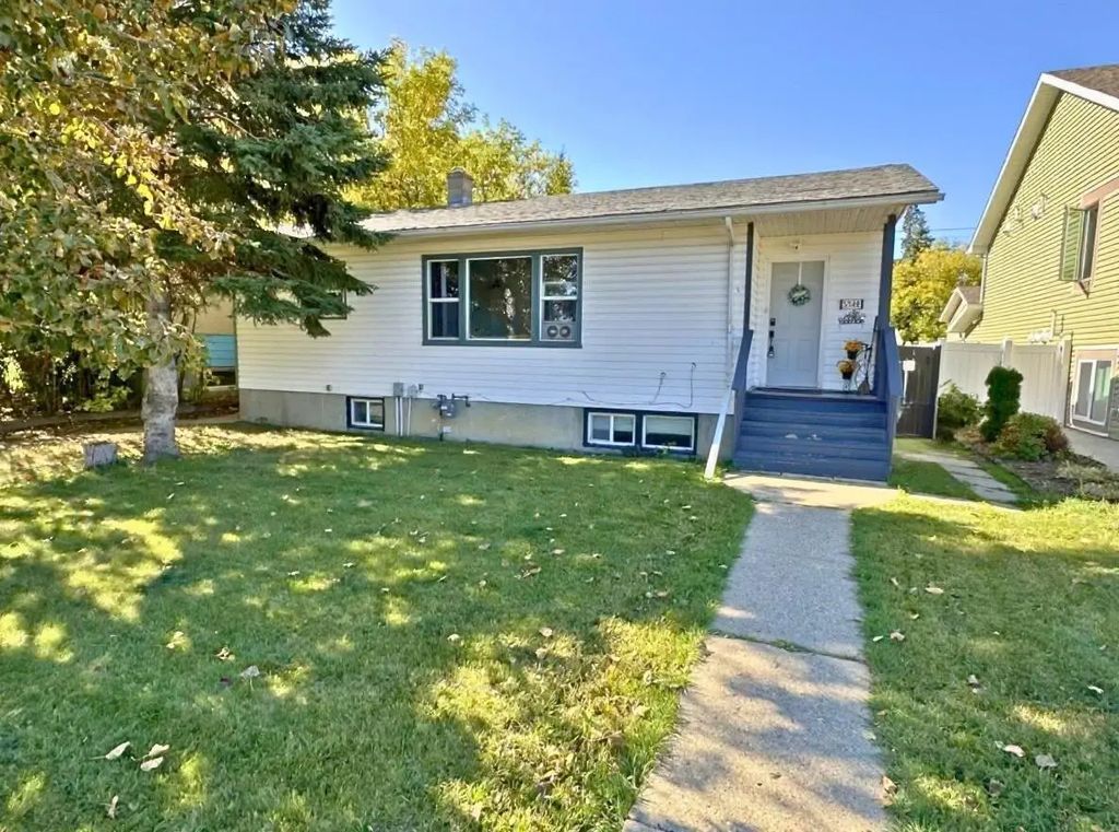 5548 44 Avenue , Red Deer
