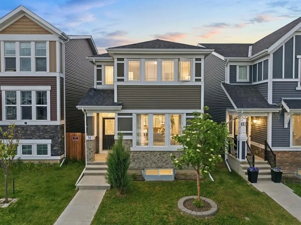 31 Red Embers Lane Ne, Calgary