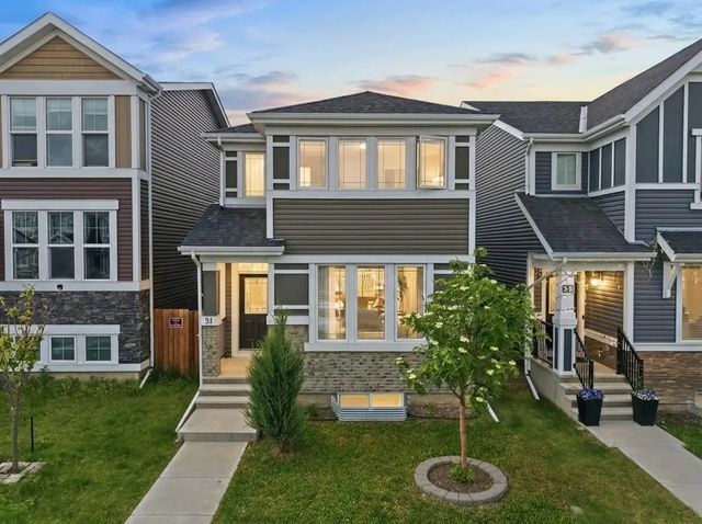 31 Red Embers Lane Ne, Calgary