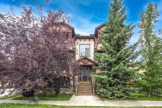 102 110 12 Avenue Ne, Calgary