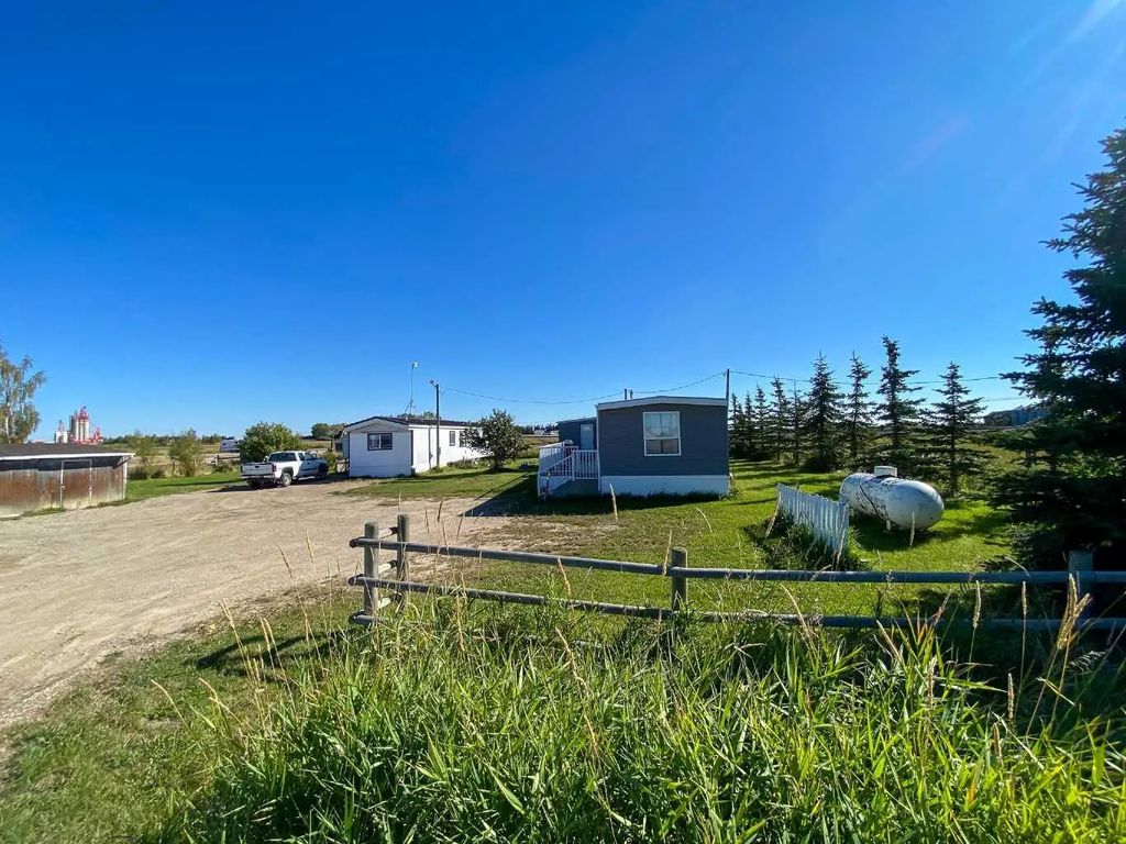 3203 50 Avenue , Olds