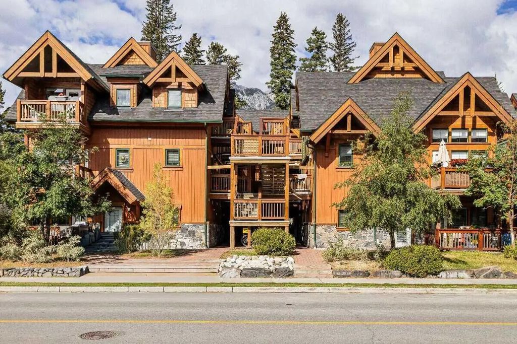 307 343 Marten Street , Banff