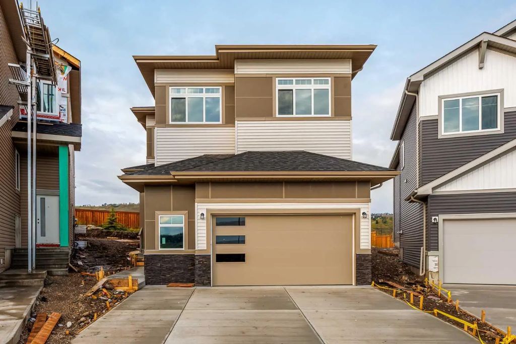 109 Topaz Place , Cochrane