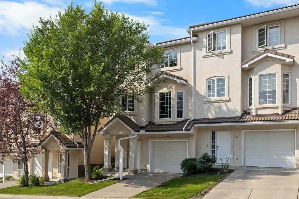 36 Hamptons Link Nw, Calgary