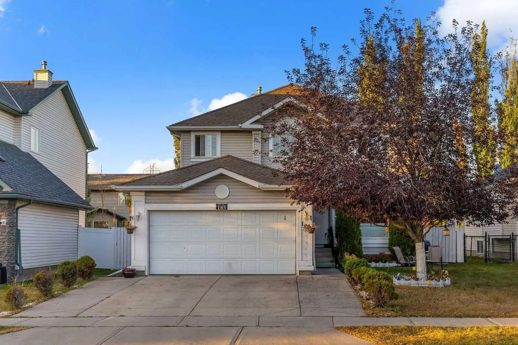 185 West Lakeview Drive , Chestermere