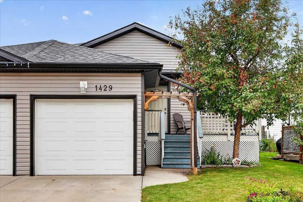 1429 Strathcona Way , Strathmore