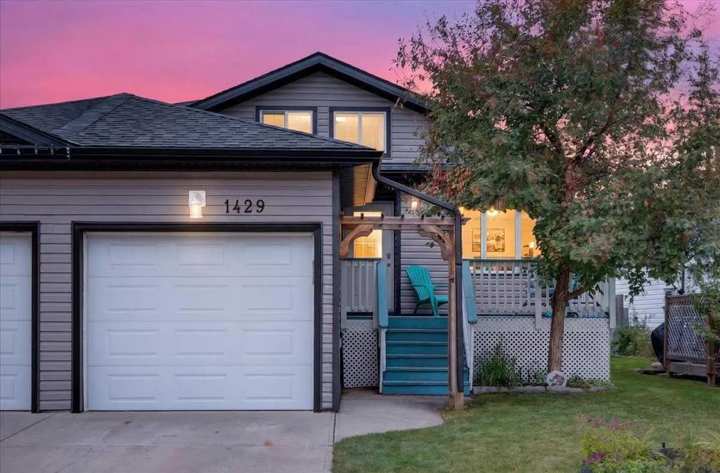 1429 Strathcona Way , Strathmore