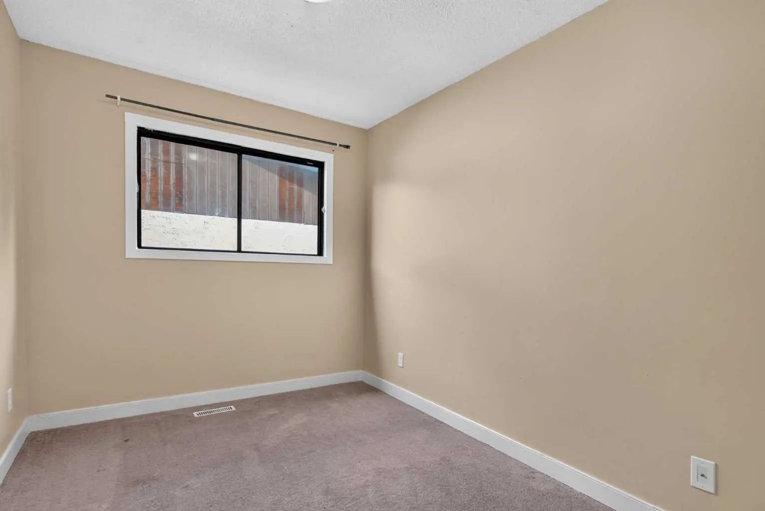 112 Abalone Place Northeast, Calgary – Residential Semi Detached (Half Duplex) Listing Photo 16