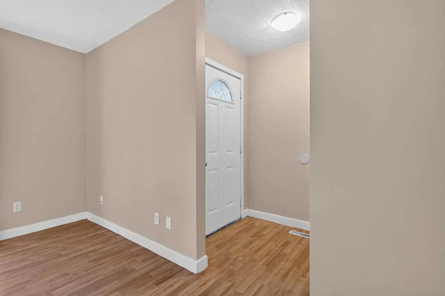 112 Abalone Place Northeast, Calgary – Residential Semi Detached (Half Duplex) Listing Photo 3
