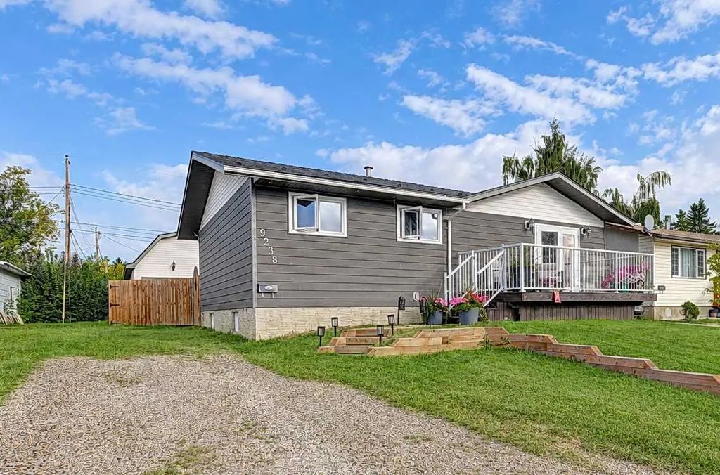 9238 111 Avenue , Grande Prairie