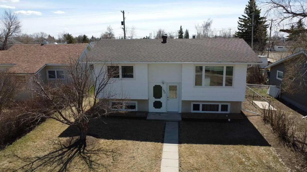 103 7 Avenue E, Hanna