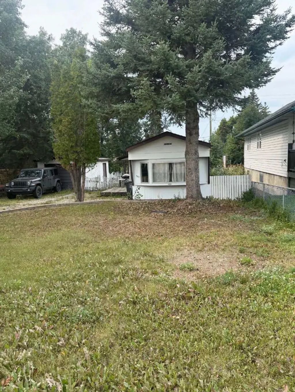 1107 7 Avenue Avenue N, Beaverlodge