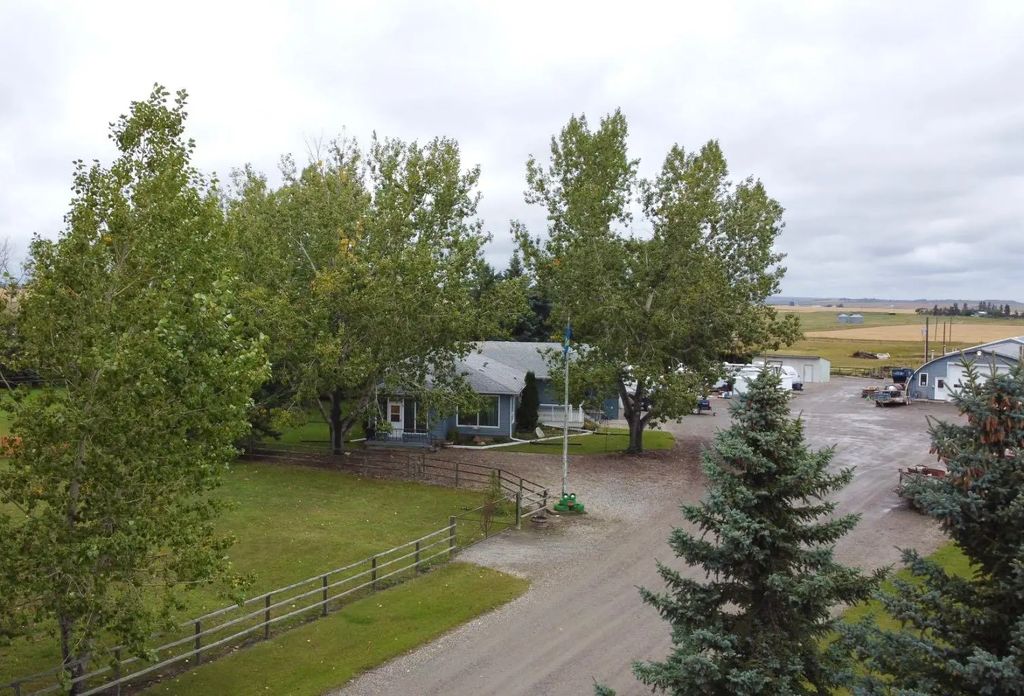 32126 Coal Trail W, Rural Foothills County