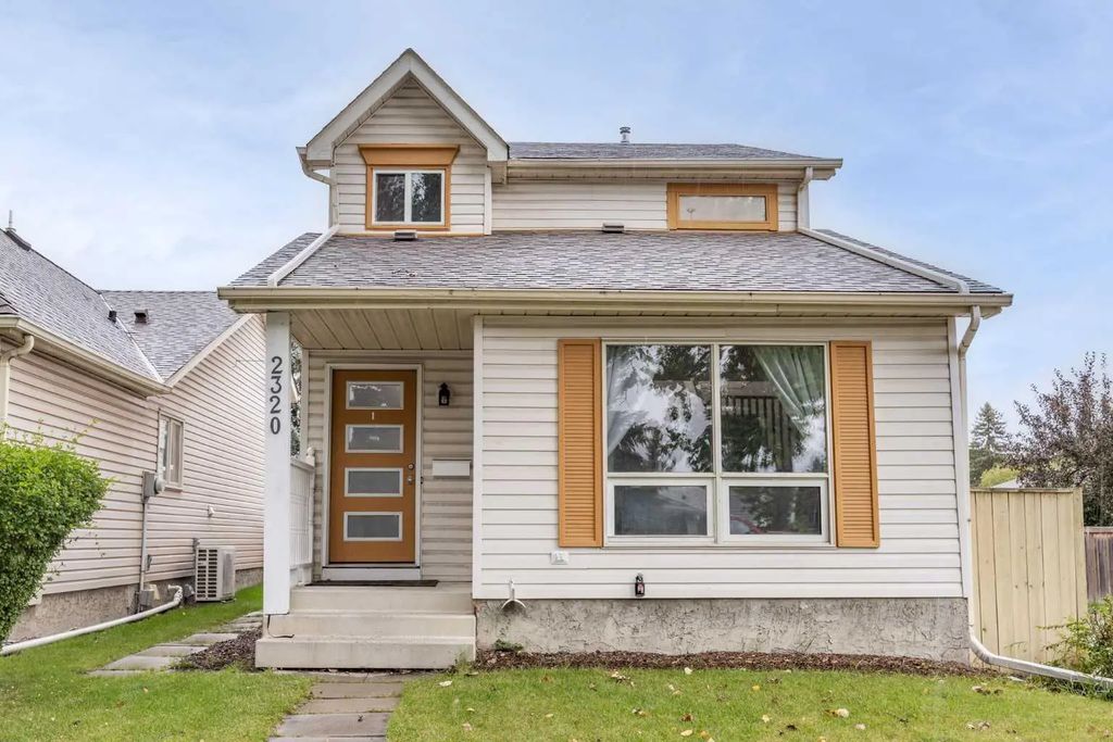 2320 Woodview Drive Sw, Calgary