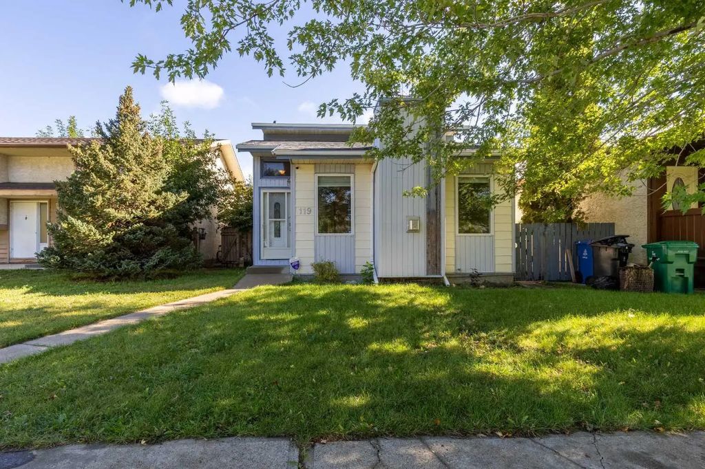 119 Red Crow Boulevard W, Lethbridge