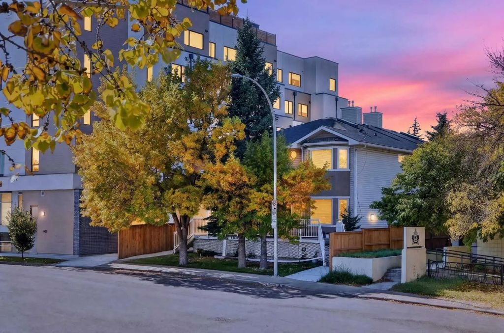 2 2811 24a Street Sw, Calgary