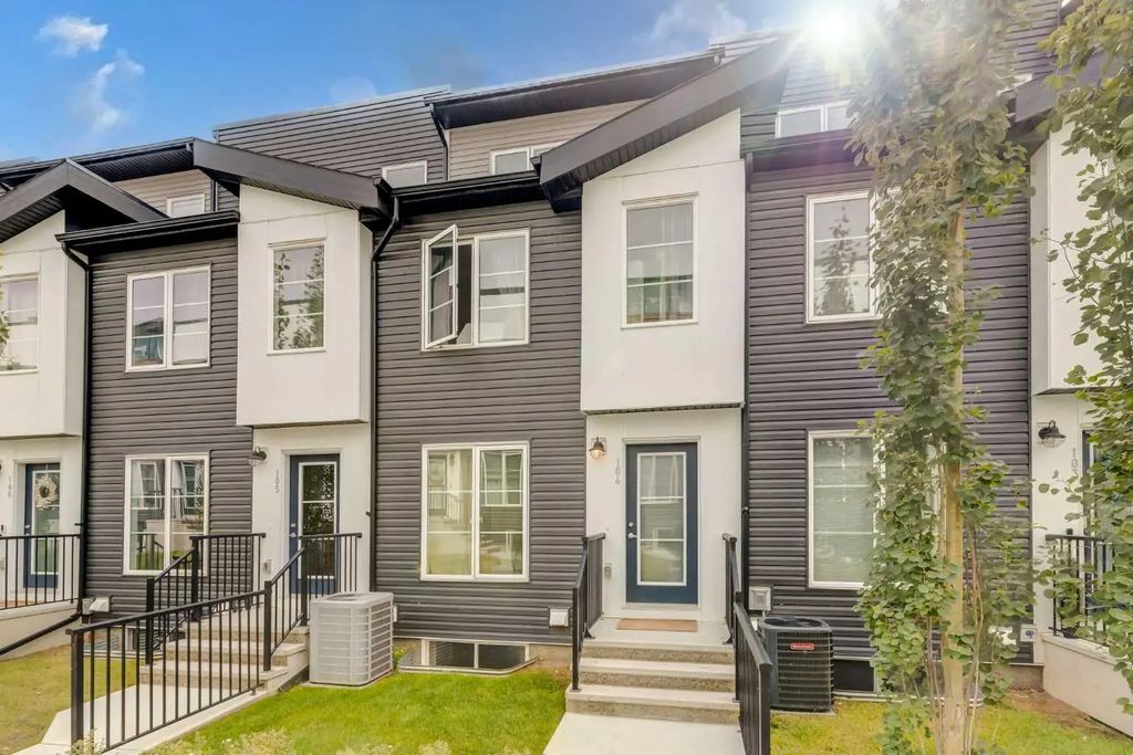 104 474 Seton Circle Se, Calgary