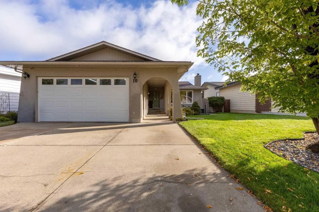 10 Seneca Place W, Lethbridge