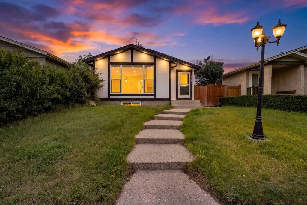 124 Castlebrook Road Ne, Calgary