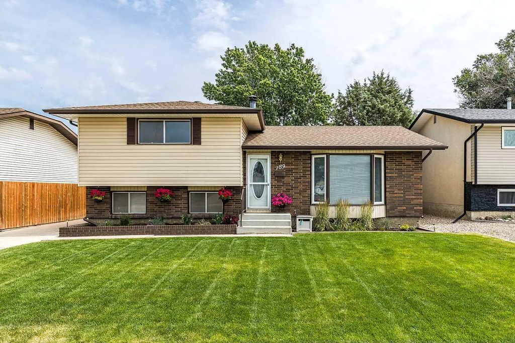 189 Hull Crescent Ne, Medicine Hat
