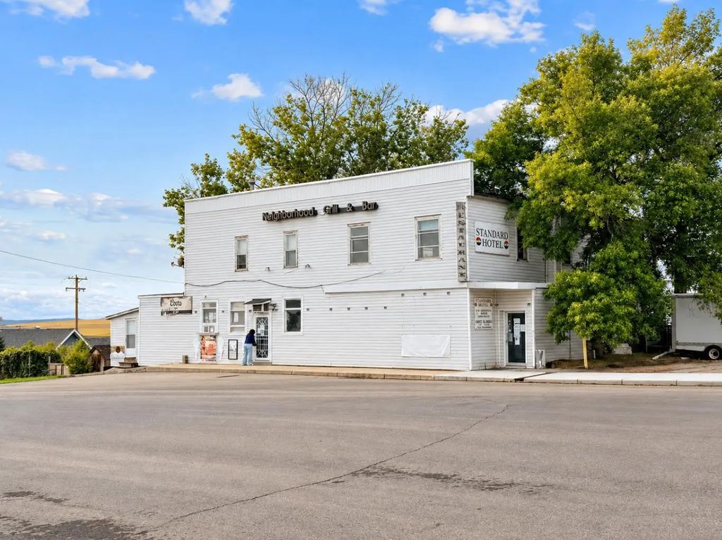 718 Broadway Street , Standard