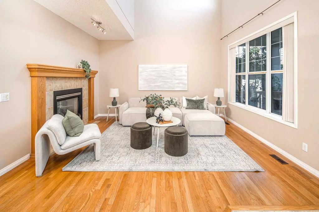 66 Royal Oak Grove Nw, Calgary