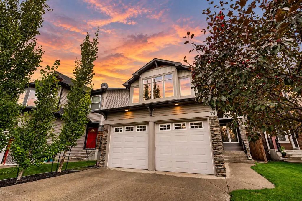 74 Autumn Circle Se, Calgary