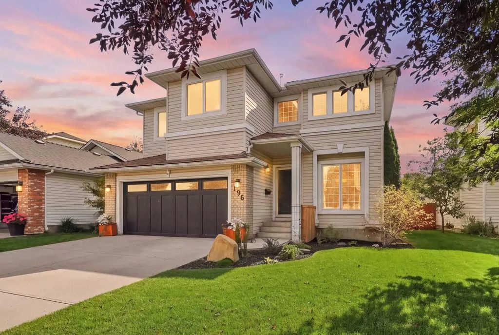 196 Riverview Close Se, Calgary