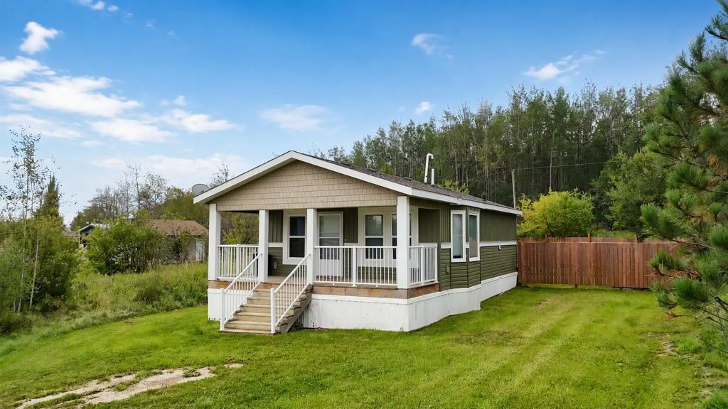 #40 Peace River Avenue  , Joussard