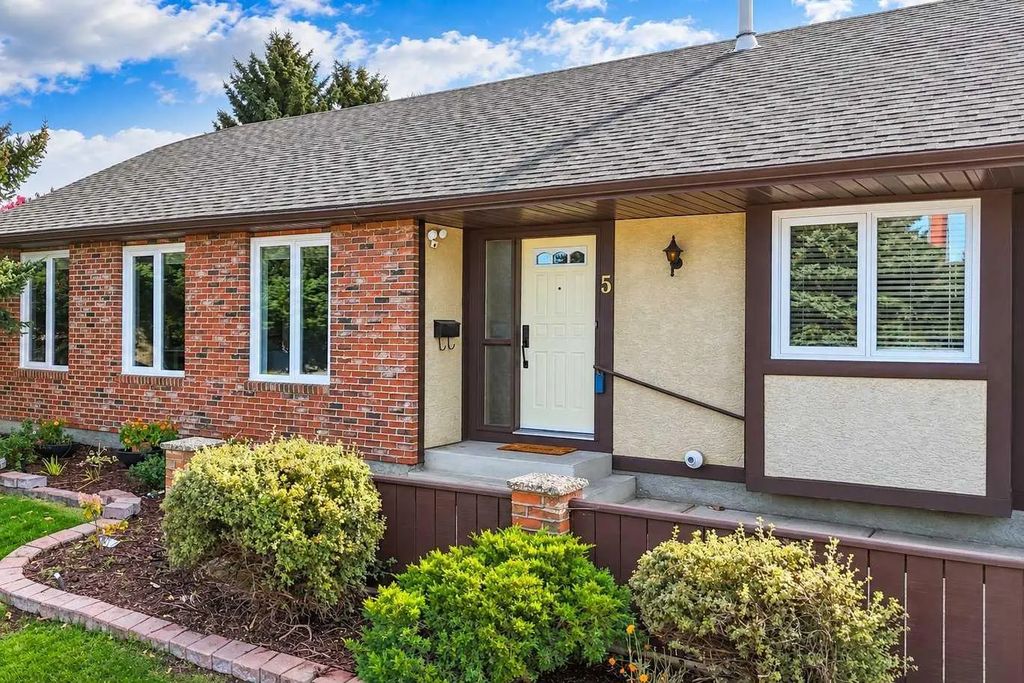 5 Ross View Bay Se, Medicine Hat