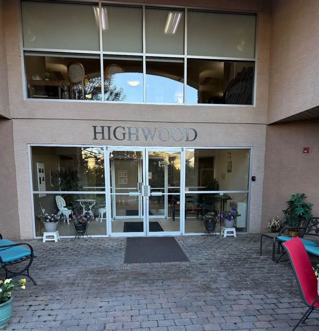 305 500 7 Street Nw, High River