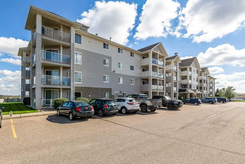 320 1648 Saamis Drive Nw, Medicine Hat