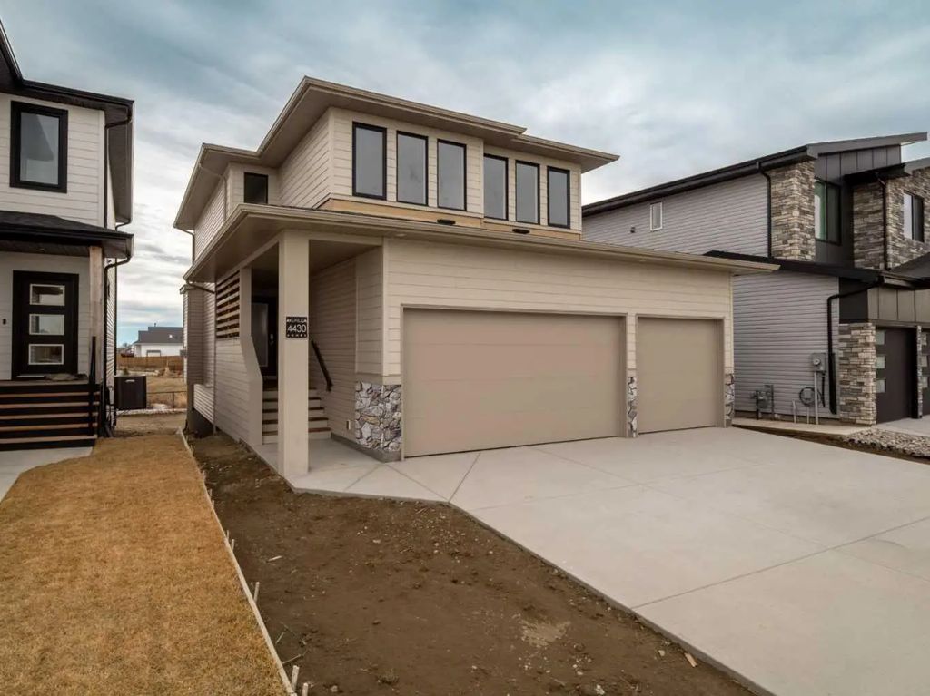 421 Blackwolf Boulevard N, Lethbridge