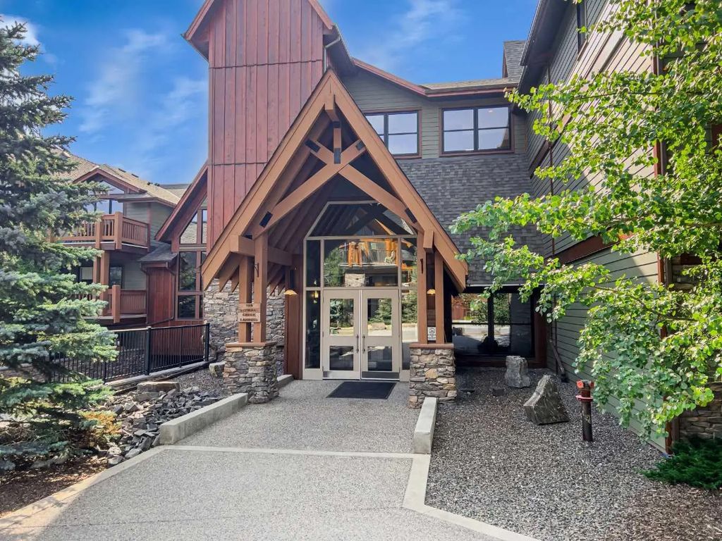 218 106 Stewart Creek Landing , Canmore