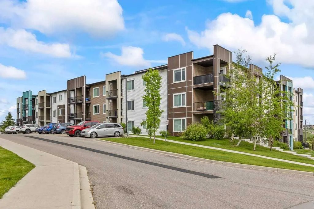 220 8 Sage Hill Terrace Nw, Calgary