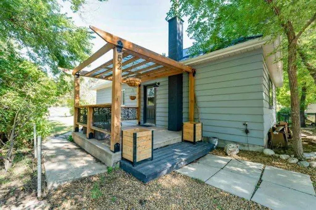 52 3 Street E, Drumheller