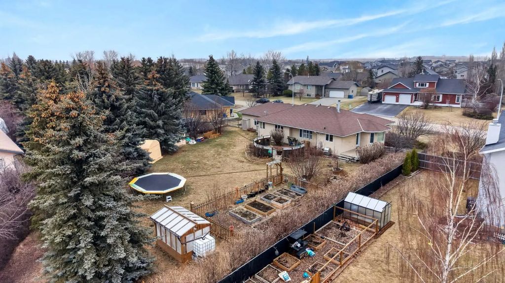 1124 Gleneagles Drive , Carstairs