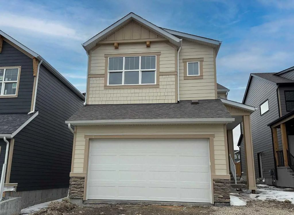 521 Sawgrass Green Nw, Airdrie
