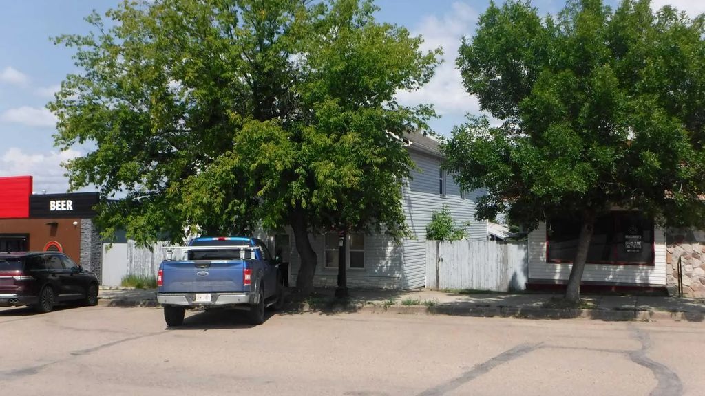 5013 50 Avenue , Valleyview