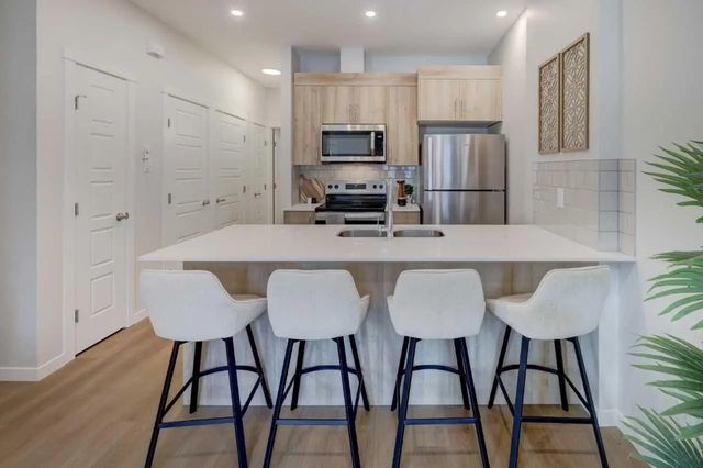 113 155 Crimson Ridge Place Nw, Calgary