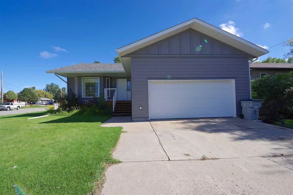509 1 Street E, Barnwell