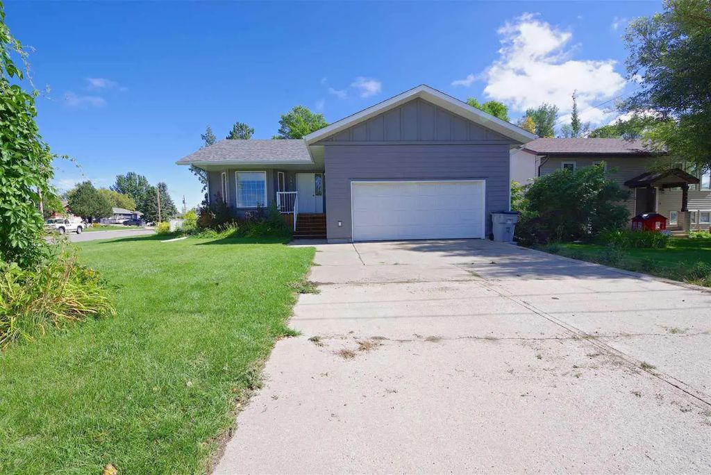 509 1 Street E, Barnwell